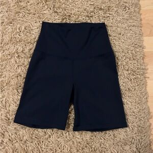 ECU Yogalicious Lux everyday 7” short navy blue biker short sz medium